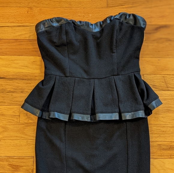 Nikibiki Strapless Black Peplum Dress - Picture 4 of 9